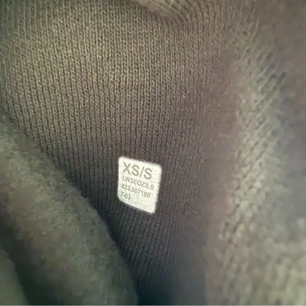 Lululemon Athletica Green Women's Zip Up Hoodie - Picture 5 of 7